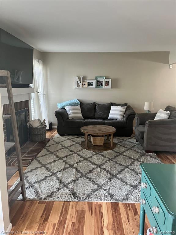 20922 W GLEN HAVEN Circle, Northville, MI 48167 — Photo 9