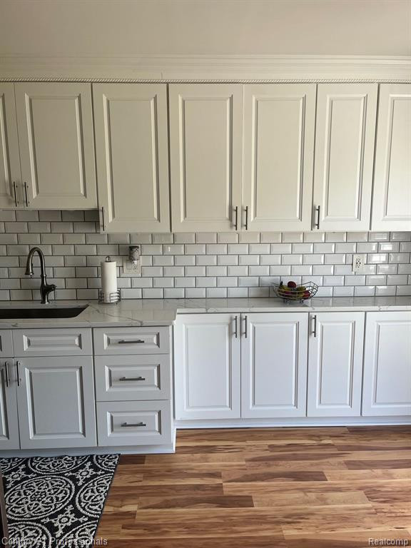 20922 W GLEN HAVEN Circle, Northville, MI 48167 — Photo 13