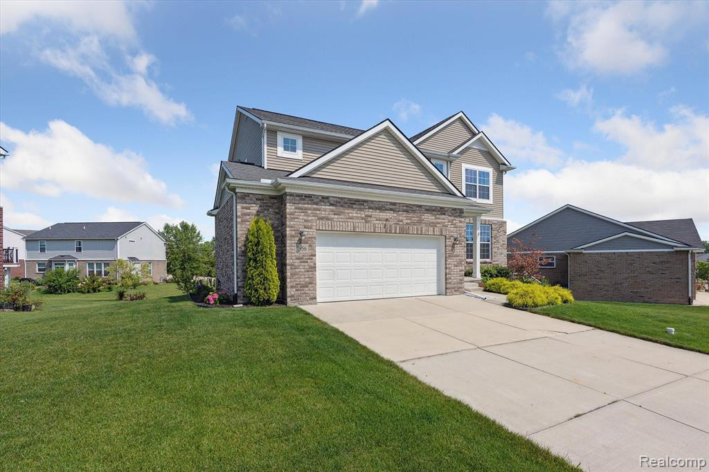 1956 HUNTERS CREEK Drive, Ypsilanti, MI 48198 — Photo 2