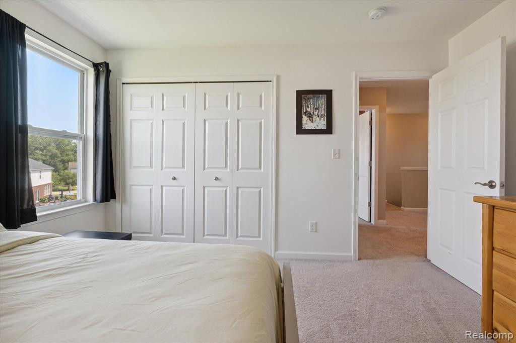1956 HUNTERS CREEK Drive, Ypsilanti, MI 48198 — Photo 34