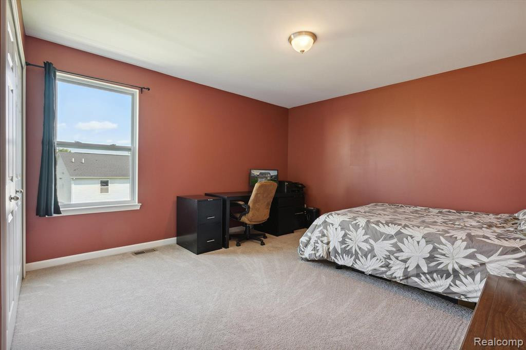 1956 HUNTERS CREEK Drive, Ypsilanti, MI 48198 — Photo 35