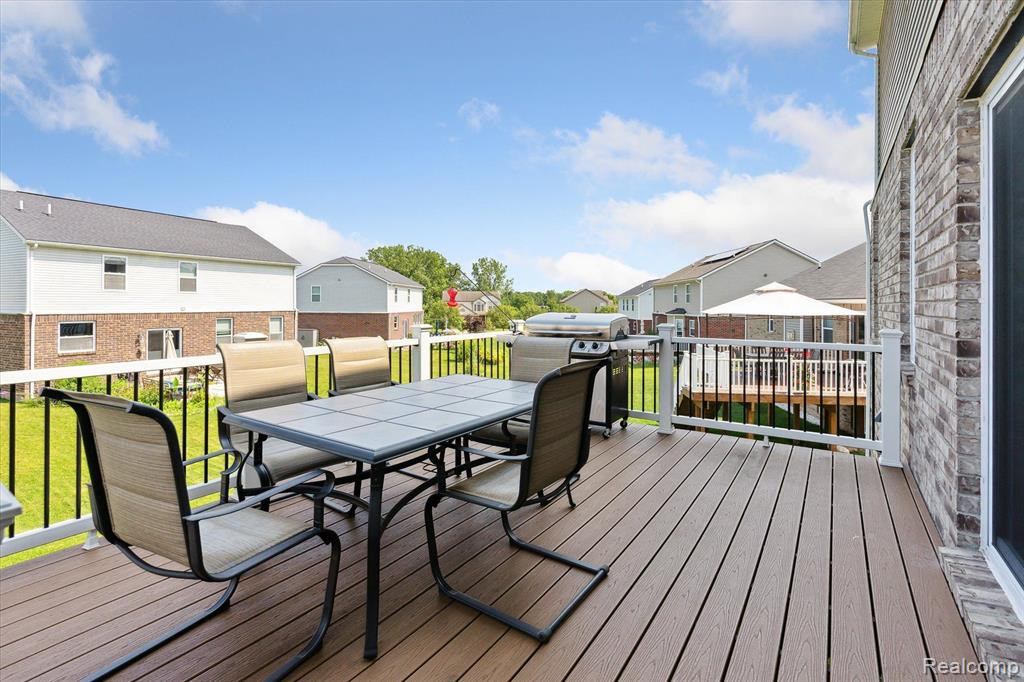 1956 HUNTERS CREEK Drive, Ypsilanti, MI 48198 — Photo 49