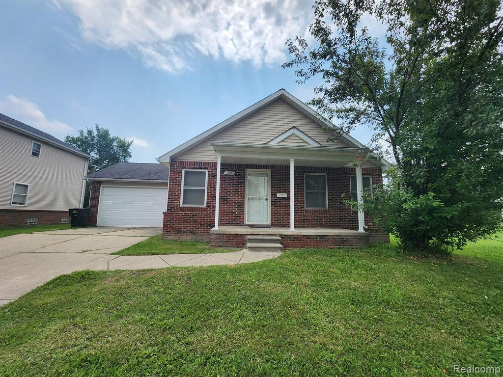106 E MONTANA Street, Highland Park, MI 48203 — Photo 2