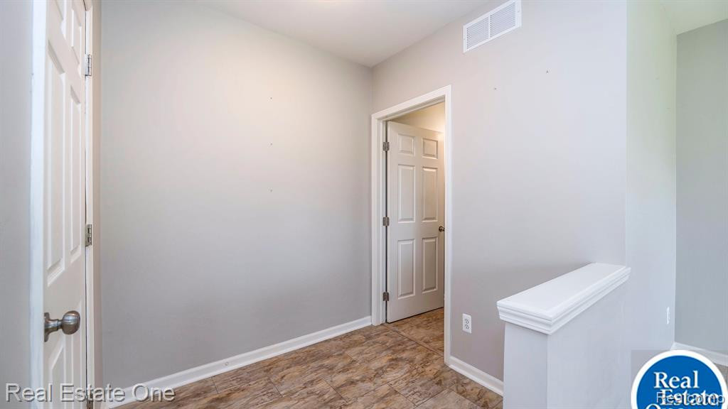1920 SAVANNAH Lane, Ypsilanti, MI 48198 — Photo 15