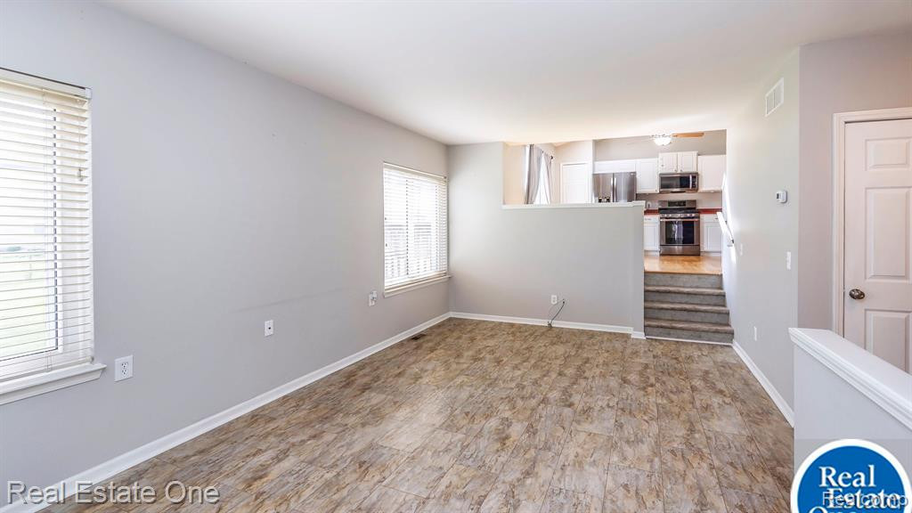 1920 SAVANNAH Lane, Ypsilanti, MI 48198 — Photo 17