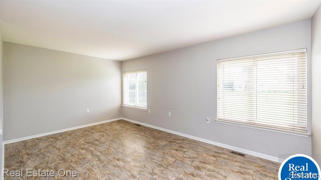 1920 SAVANNAH Lane, Ypsilanti, MI 48198 — Photo 18