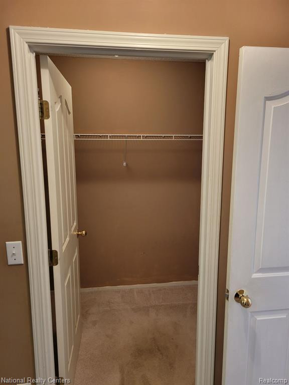 37008 CONDOR, Westland, MI — Photo 14