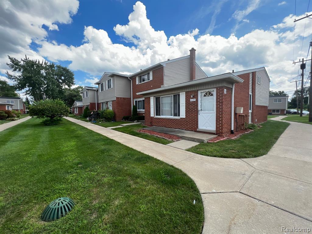 8095 BRISTOL Street, Westland, MI — Photo 2