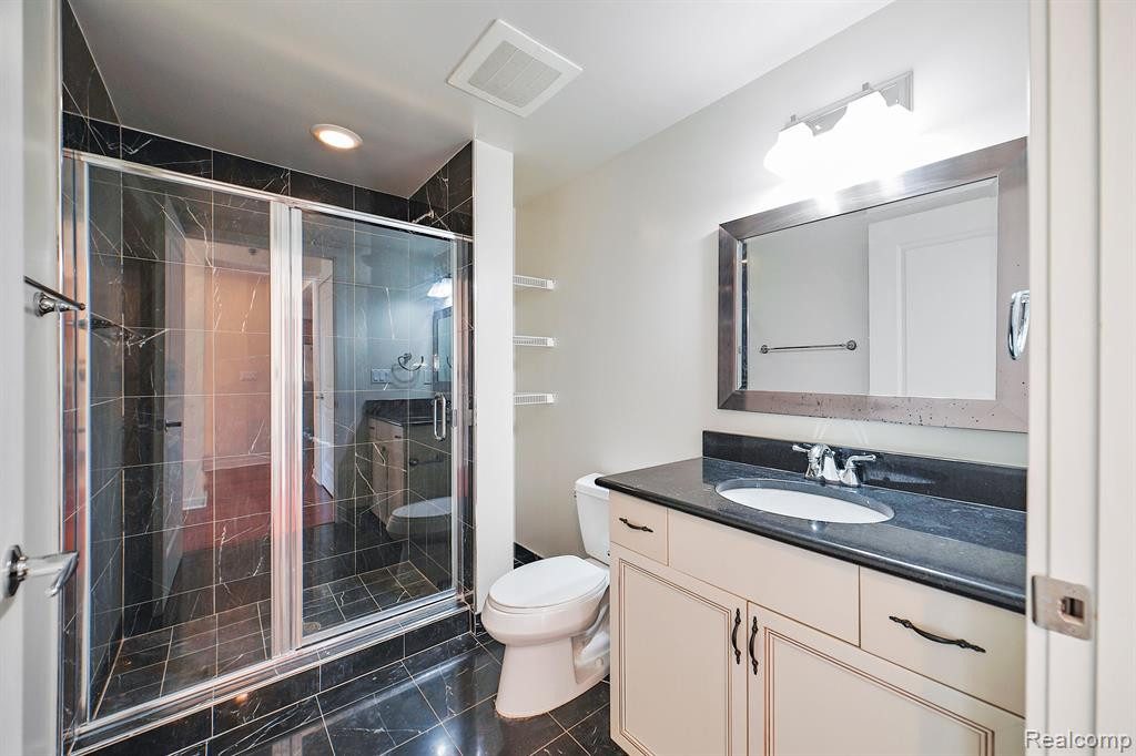 1135 SHELBY Street, Detroit, MI 48226 — Photo 35