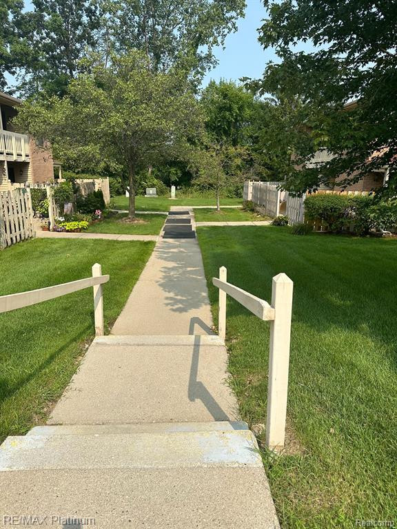 61184 GREENWOOD Drive, South Lyon, MI 48178 — Photo 4