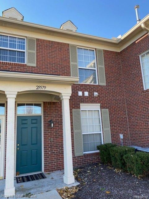 29579 NOTTINGHAM Circle, Livonia, MI 48152 — front exterior