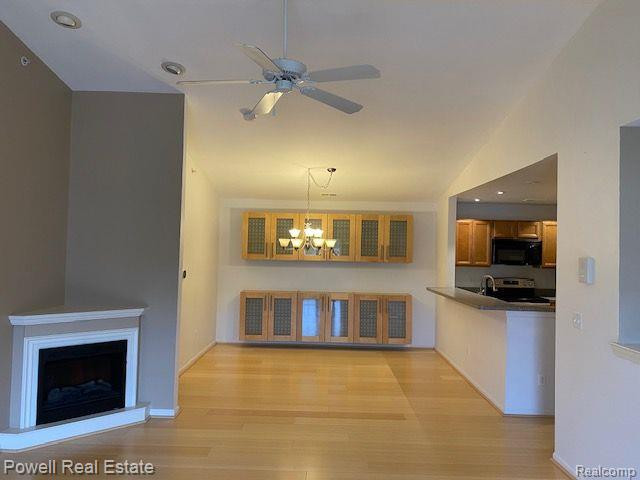 29579 NOTTINGHAM Circle, Livonia, MI 48152 — Photo 4
