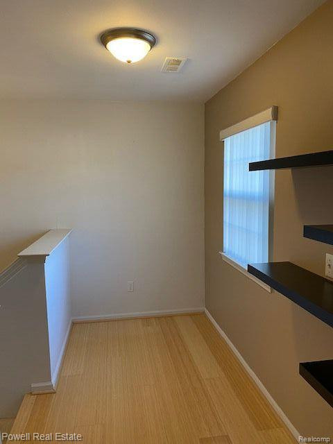 29579 NOTTINGHAM Circle, Livonia, MI 48152 — Photo 21