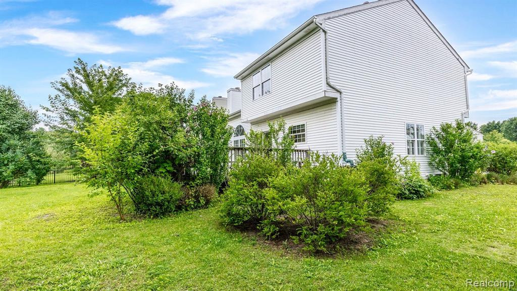 7535 STREAMWOOD Drive, Ypsilanti, MI 48197 — Photo 3