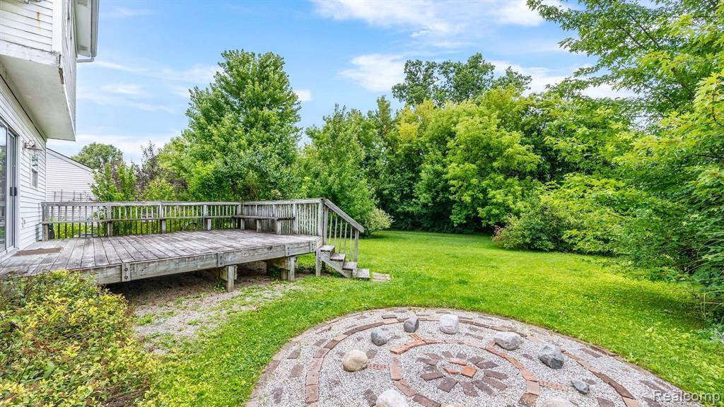 7535 STREAMWOOD Drive, Ypsilanti, MI 48197 — Photo 6