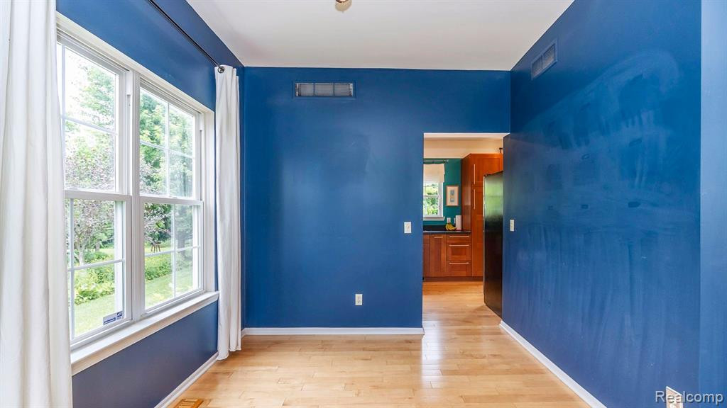 7535 STREAMWOOD Drive, Ypsilanti, MI 48197 — Photo 11