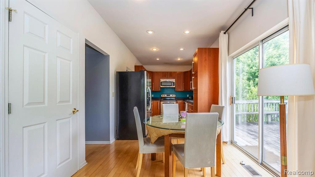 7535 STREAMWOOD Drive, Ypsilanti, MI 48197 — Photo 19
