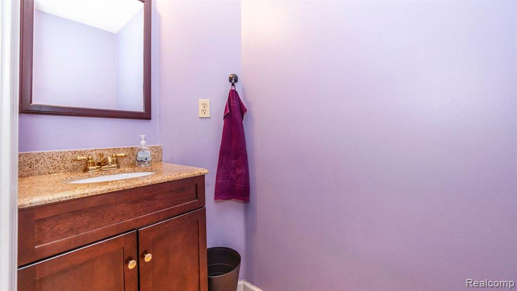 7535 STREAMWOOD Drive, Ypsilanti, MI 48197 — Photo 21