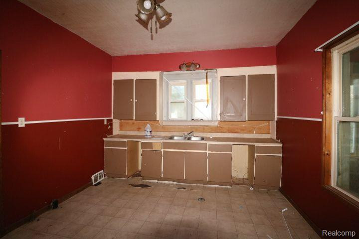 2222 UNION Street, Ubly, MI 48475 — Photo 10