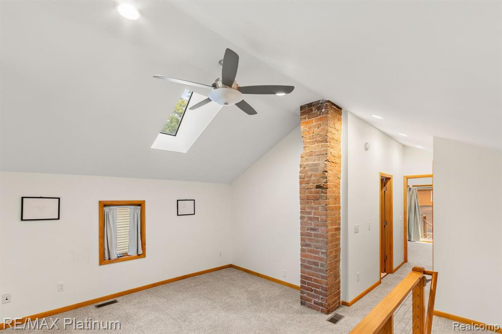 124 E SUMMIT Street, Ann Arbor, MI 48104 — Photo 22