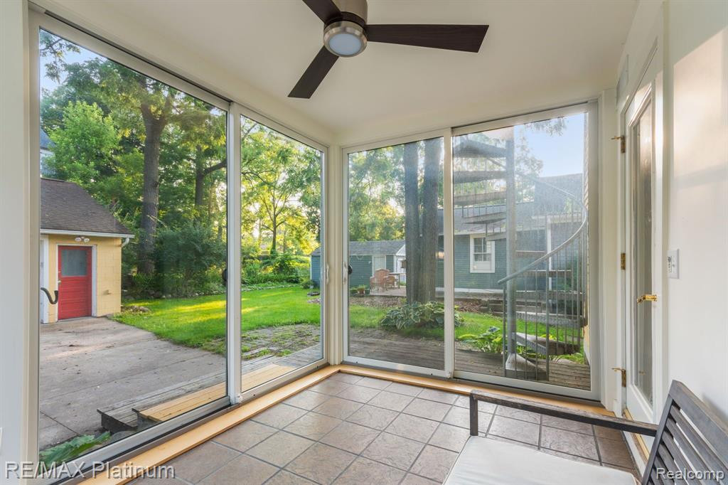 124 E SUMMIT Street, Ann Arbor, MI 48104 — Photo 33