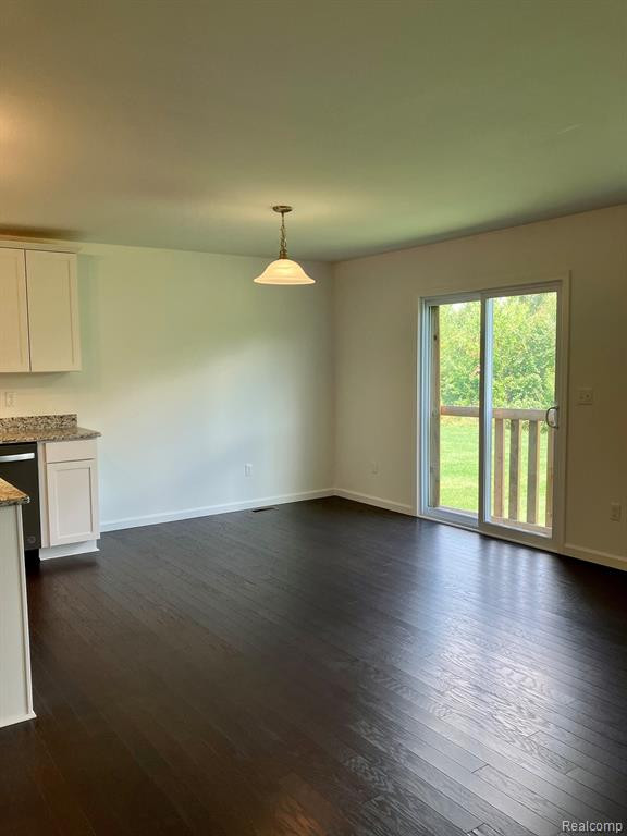 10181 SWAN LAKE Circle, 36, Ypsilanti, MI 48197 — Photo 3