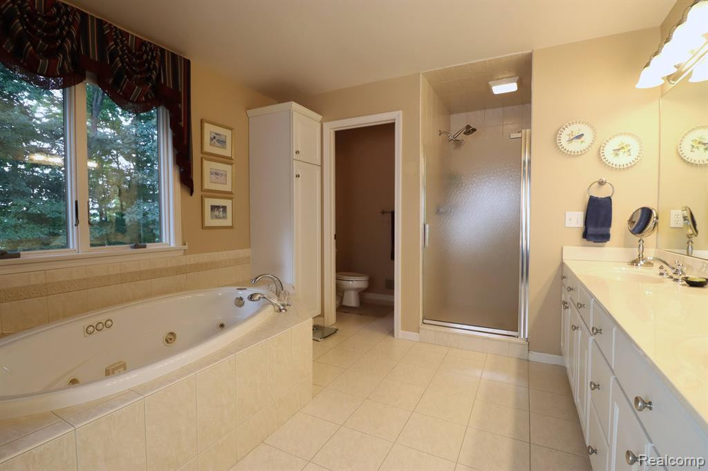 9441 Fair Oaks Drive, Goodrich Vlg, MI — Photo 13