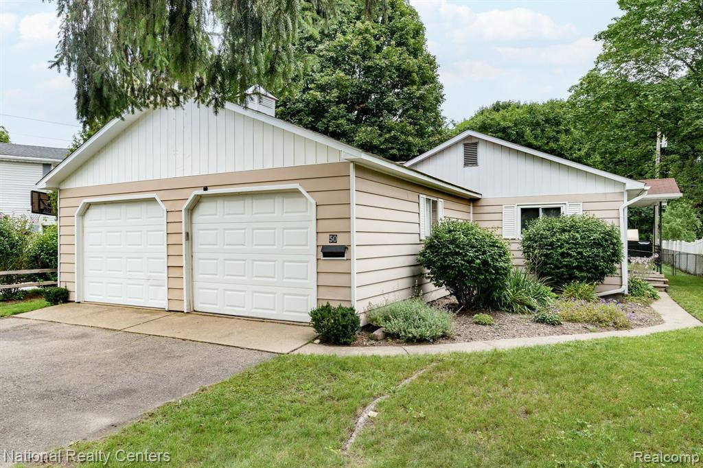 50 MECHANIC Street, Oxford, MI 48371 — front exterior