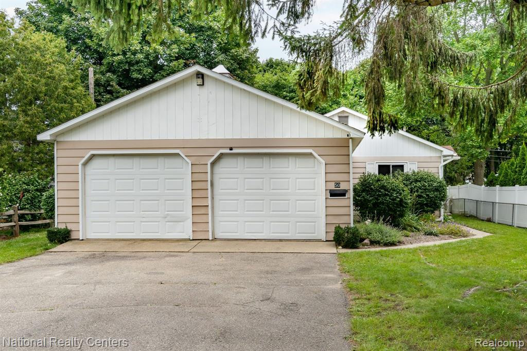50 MECHANIC Street, Oxford, MI 48371 — Photo 2