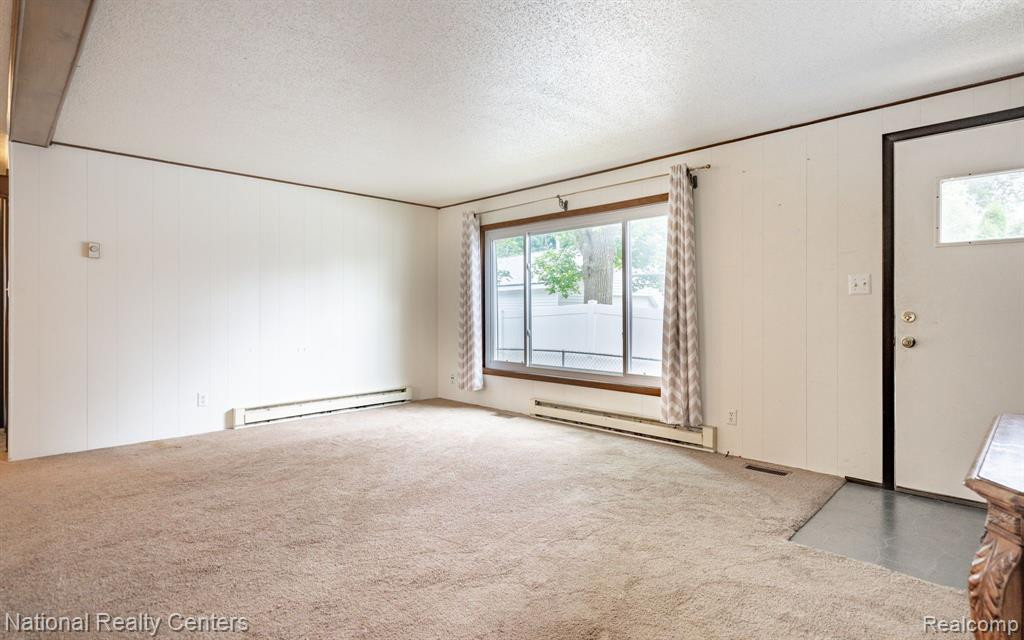 50 MECHANIC Street, Oxford, MI 48371 — Photo 7