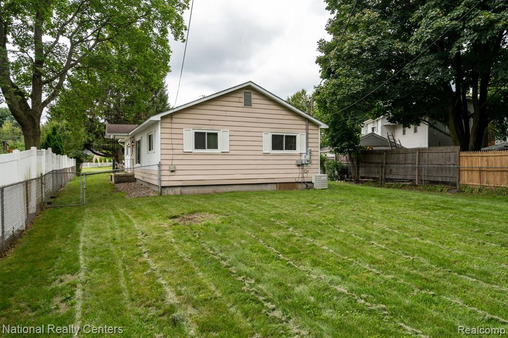 50 MECHANIC Street, Oxford, MI 48371 — Photo 24