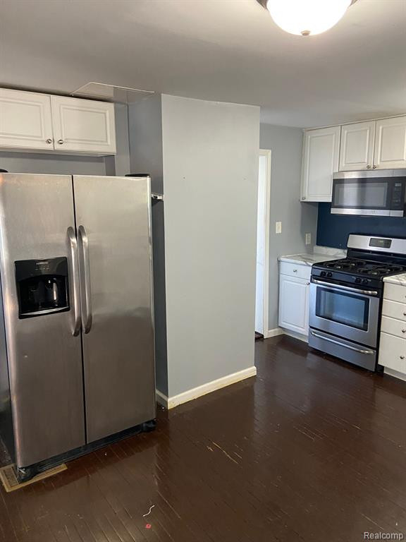 128 MILES Street, Ypsilanti, MI 48198 — Photo 10