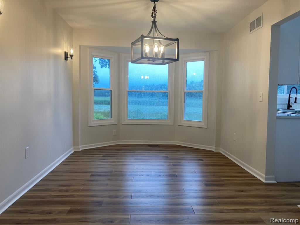 45 LAKES EDGE, Oxford, MI 48371 — Photo 4