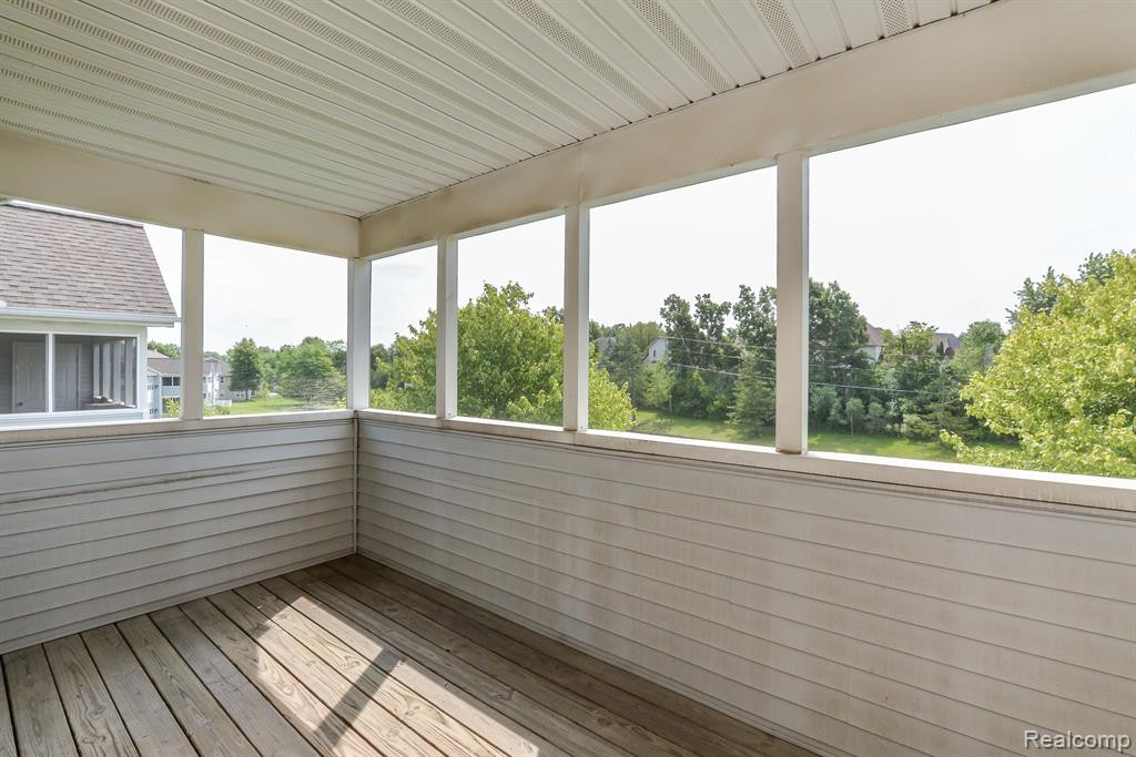 1731 WEATHERSTONE Drive, Ann Arbor, MI 48108 — Photo 8