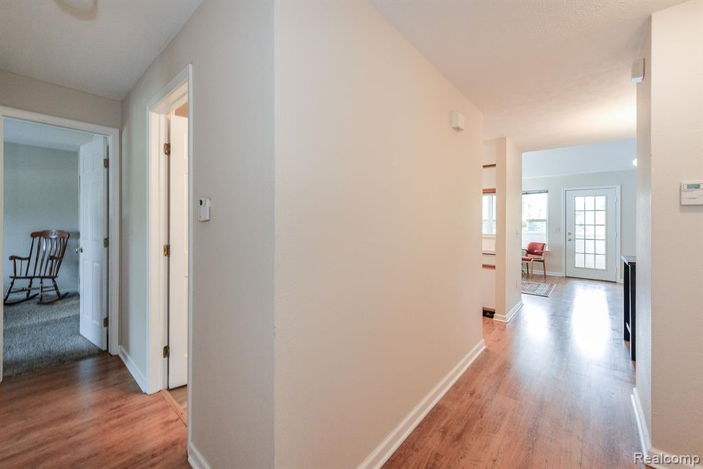 1731 WEATHERSTONE Drive, Ann Arbor, MI 48108 — Photo 17