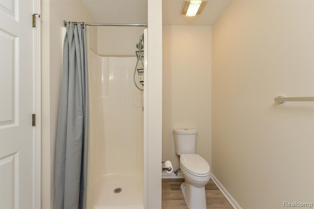 1731 WEATHERSTONE Drive, Ann Arbor, MI 48108 — Photo 21
