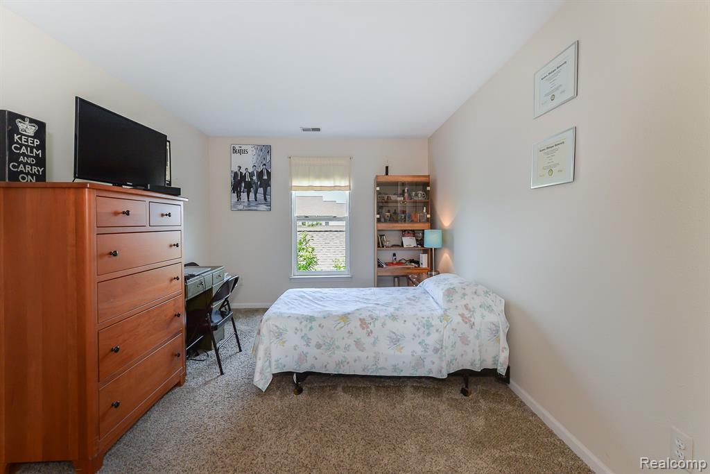 1731 WEATHERSTONE Drive, Ann Arbor, MI 48108 — Photo 22