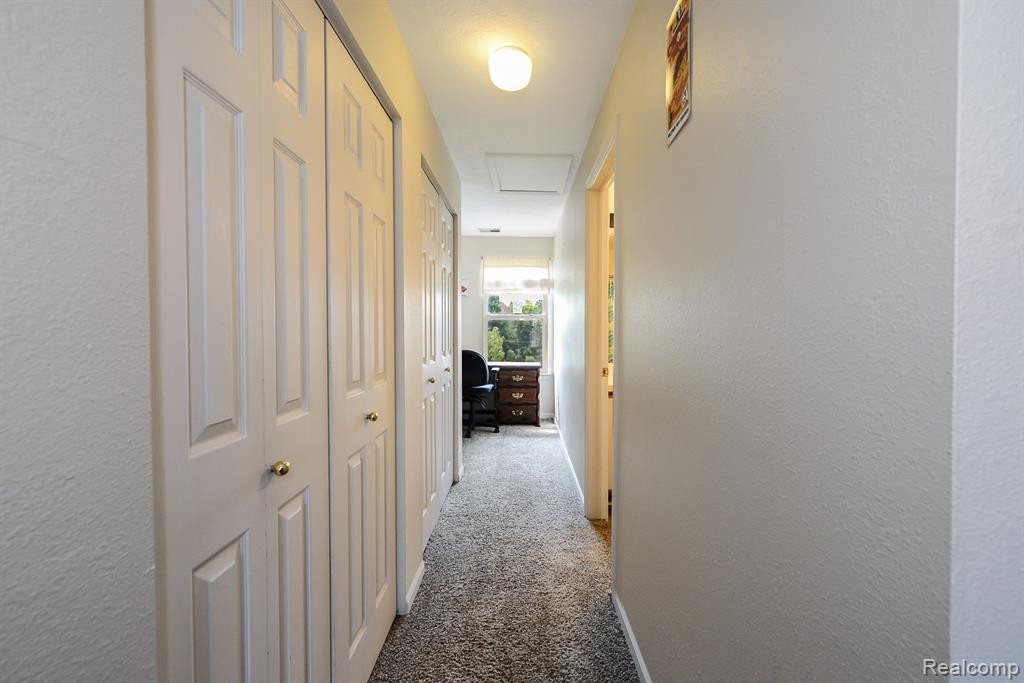 1731 WEATHERSTONE Drive, Ann Arbor, MI 48108 — Photo 24