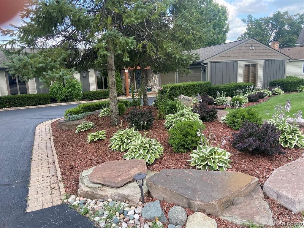 75 CRESCENT Avenue, Lake Orion, MI 48362 — Photo 5