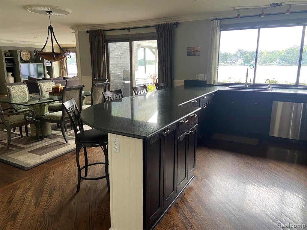 75 CRESCENT Avenue, Lake Orion, MI 48362 — Photo 18