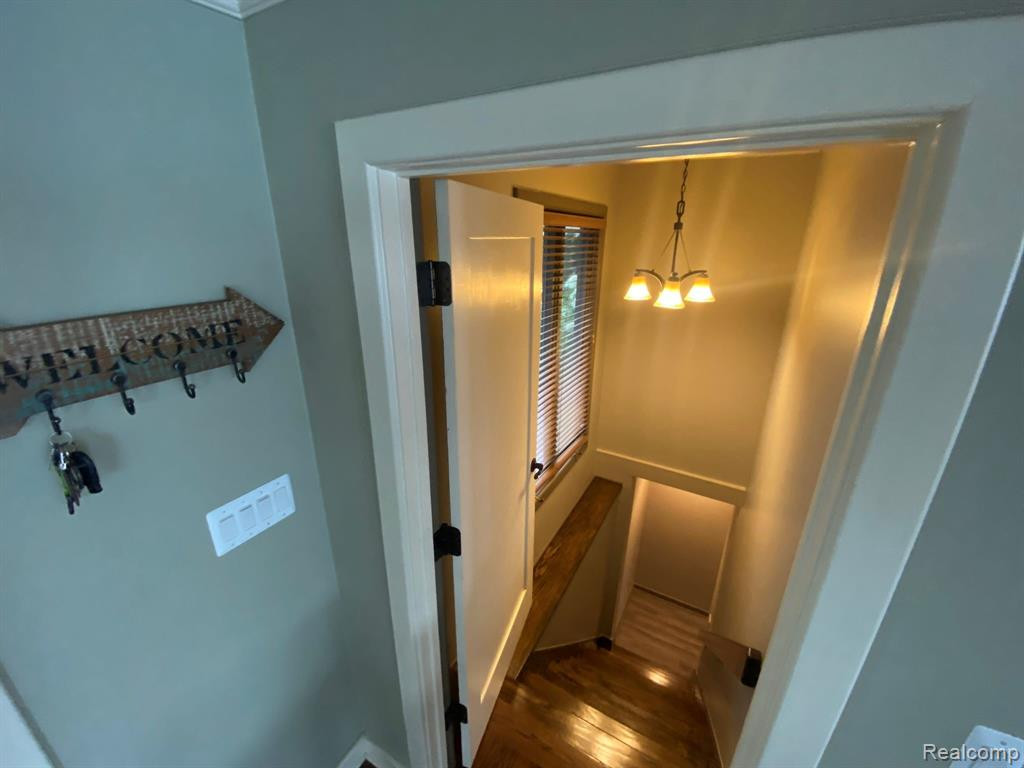 75 CRESCENT Avenue, Lake Orion, MI 48362 — Photo 35