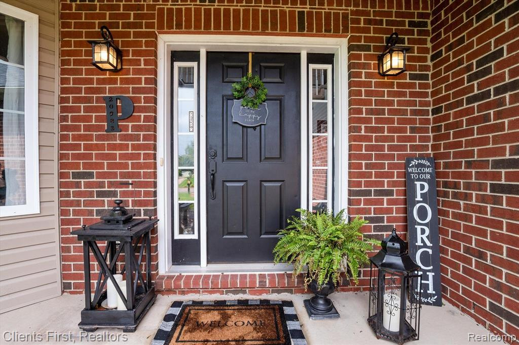 20983 OAK TREE DRIVE Drive, South Lyon, MI 48178 — Photo 5
