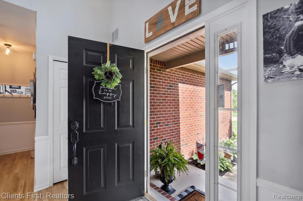 20983 OAK TREE DRIVE Drive, South Lyon, MI 48178 — Photo 6