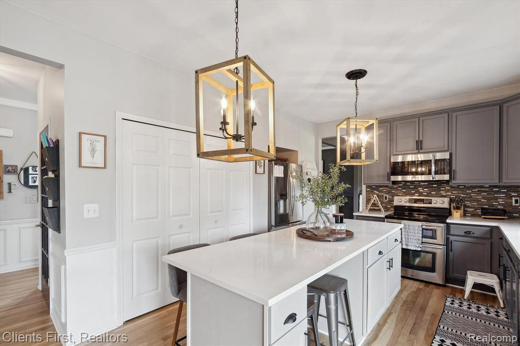 20983 OAK TREE DRIVE Drive, South Lyon, MI 48178 — Photo 12