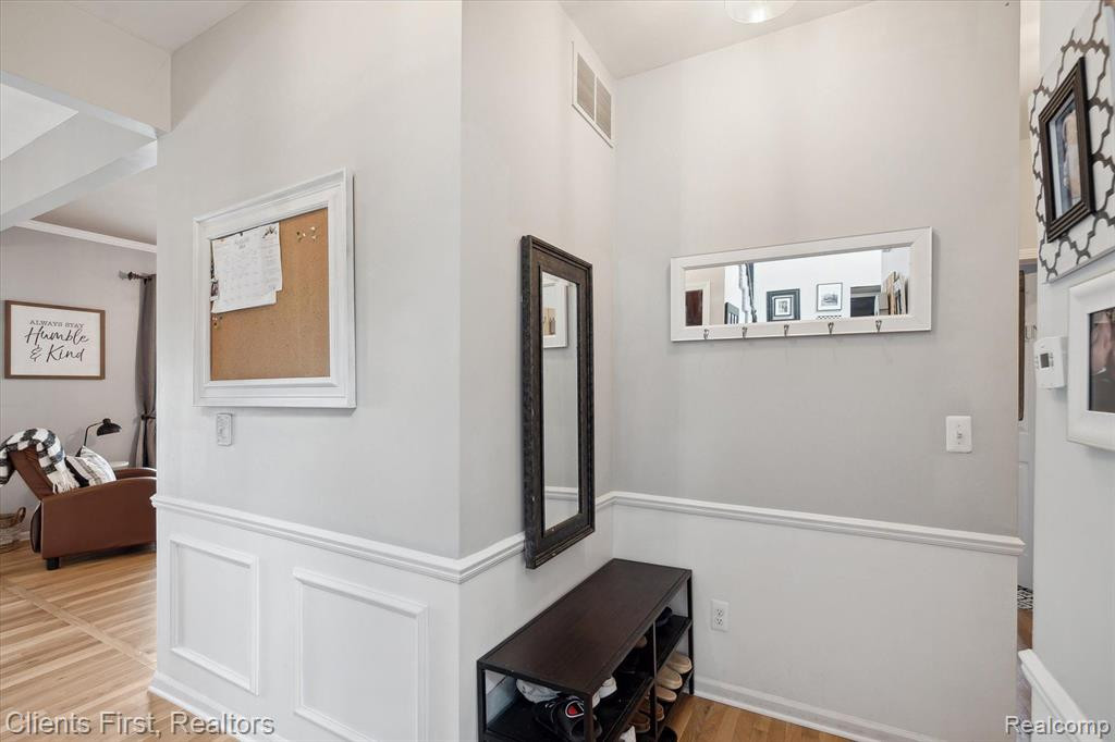 20983 OAK TREE DRIVE Drive, South Lyon, MI 48178 — Photo 18