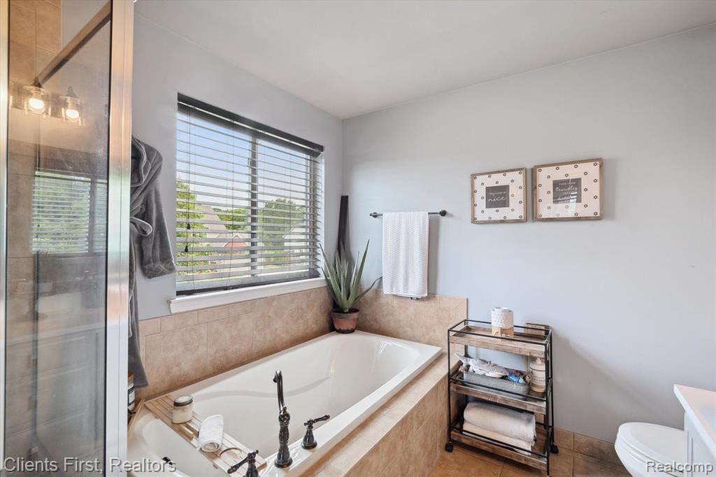 20983 OAK TREE DRIVE Drive, South Lyon, MI 48178 — Photo 26
