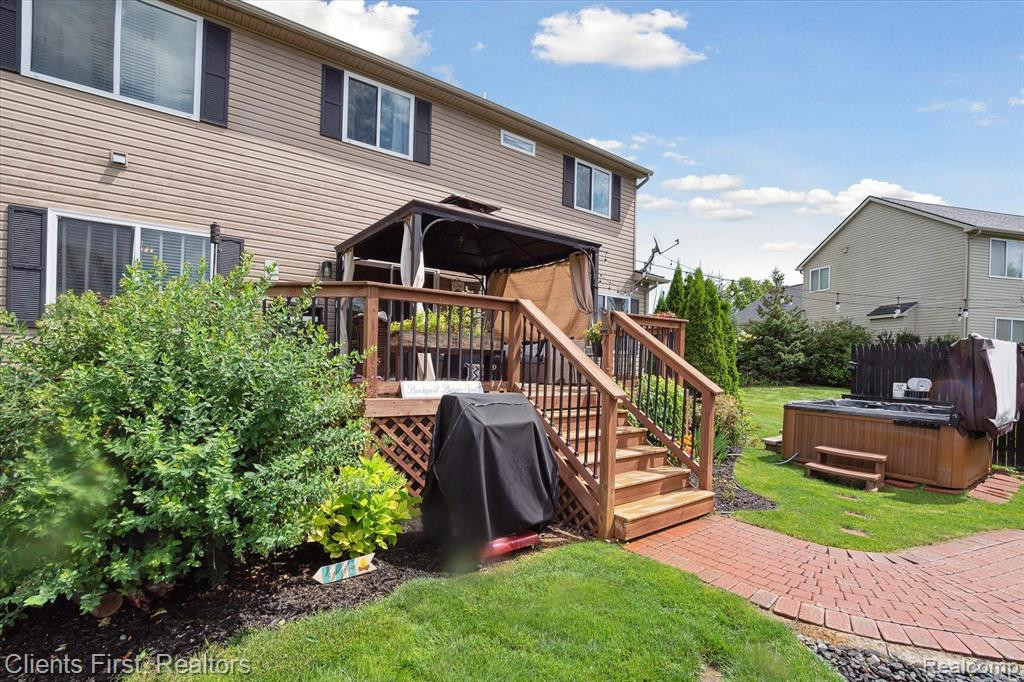20983 OAK TREE DRIVE Drive, South Lyon, MI 48178 — Photo 47