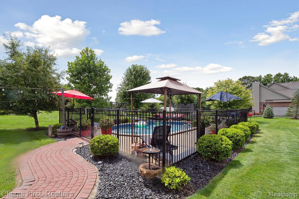 20983 OAK TREE DRIVE Drive, South Lyon, MI 48178 — Photo 51