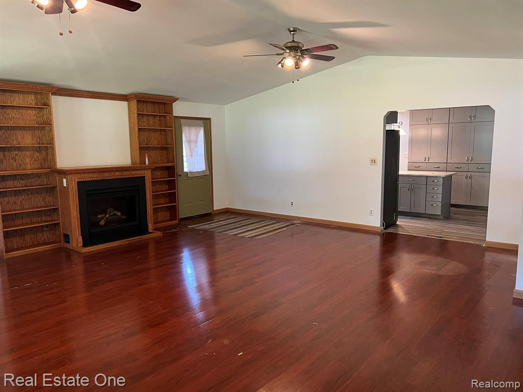2394 PALMS Road, Columbus, MI — Photo 17
