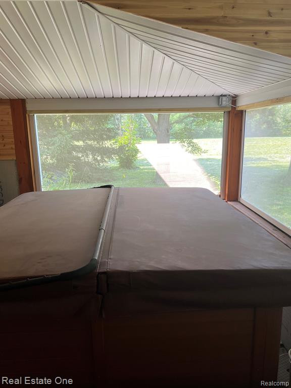 2394 PALMS Road, Columbus, MI — Photo 36